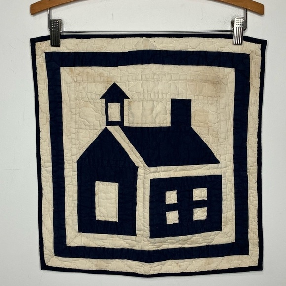 Quilts by Pradeep Kumar pieced & quilted house wallhanging - Picture 1 of 7